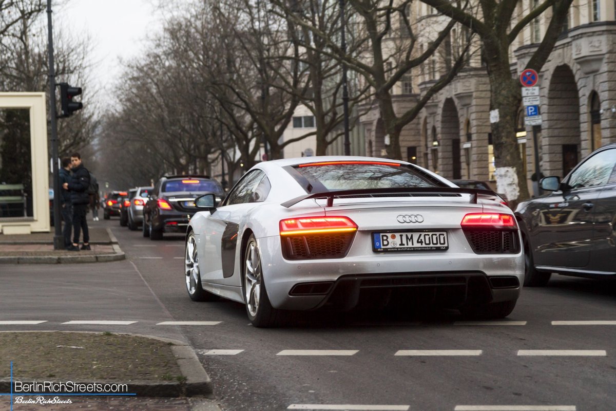 Audi R8 V10 Plus (2016) spotted in Berlin — BerlinRichStreets